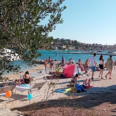 Apartman Buble Trogir Buitenkant foto