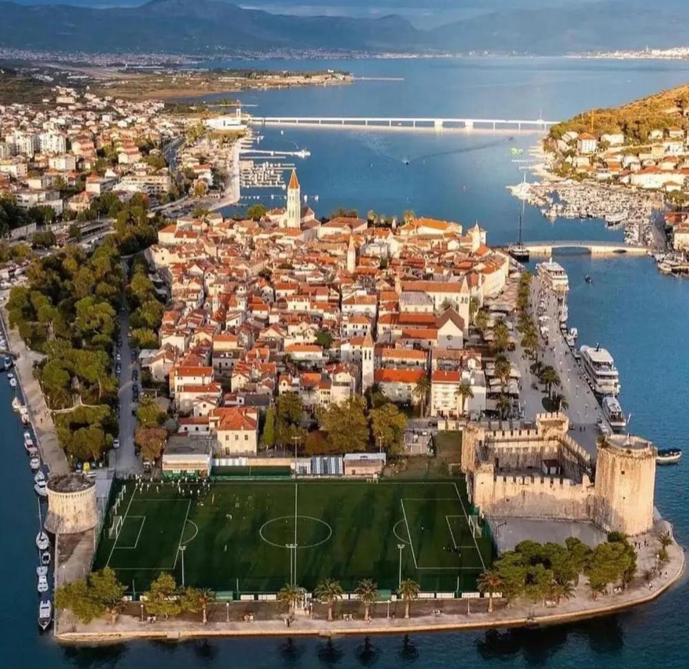 Apartman Buble Trogir Buitenkant foto
