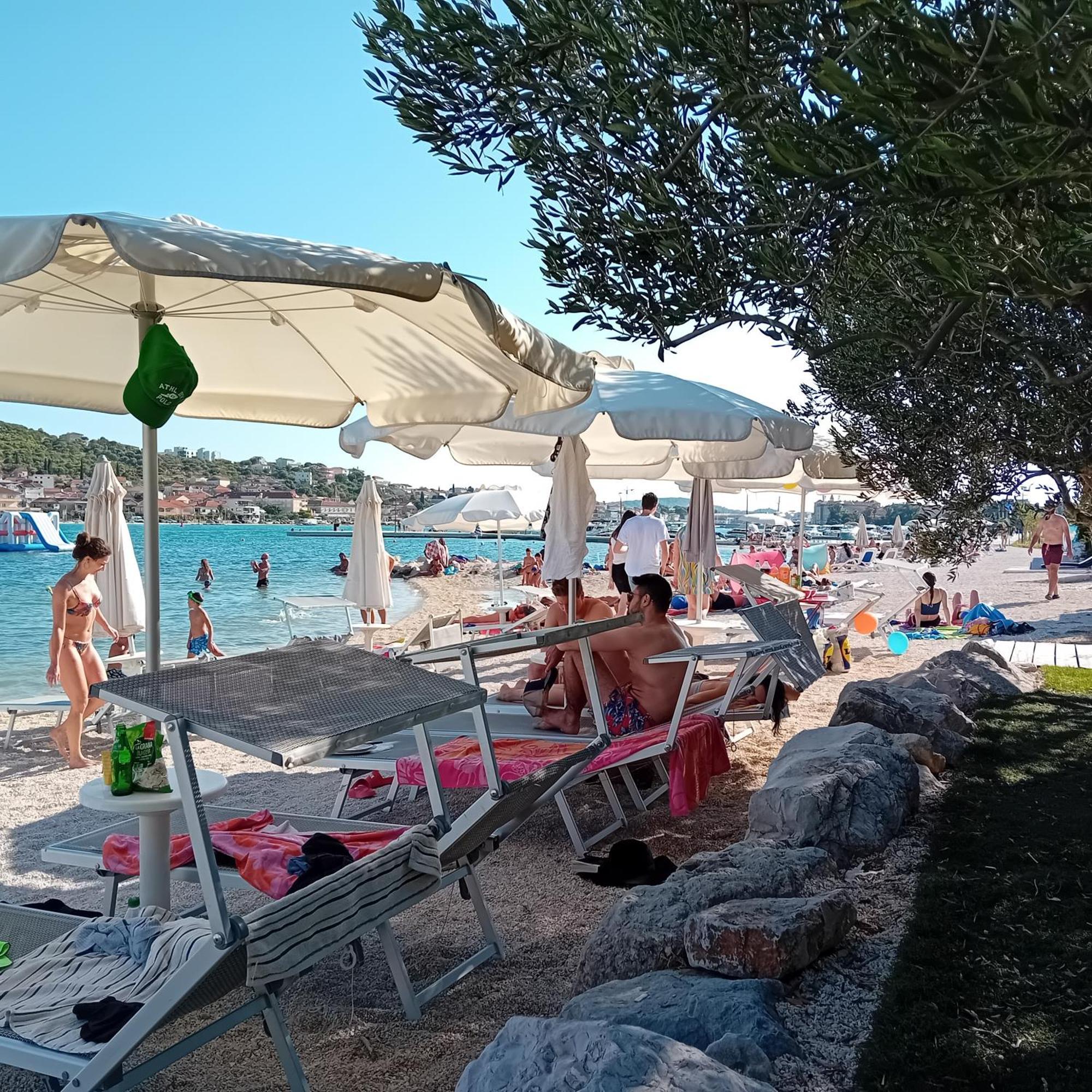Apartman Buble Trogir Buitenkant foto