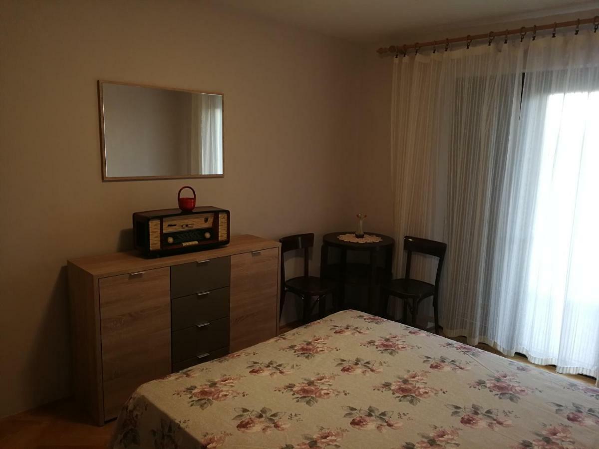 Apartman Buble Trogir Buitenkant foto